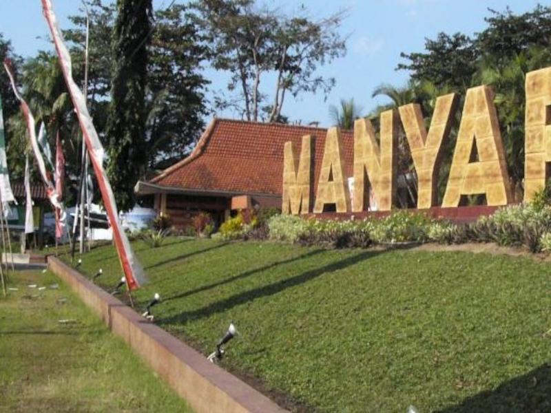 Manyar Garden Hotel Banyuwangi  Exterior foto