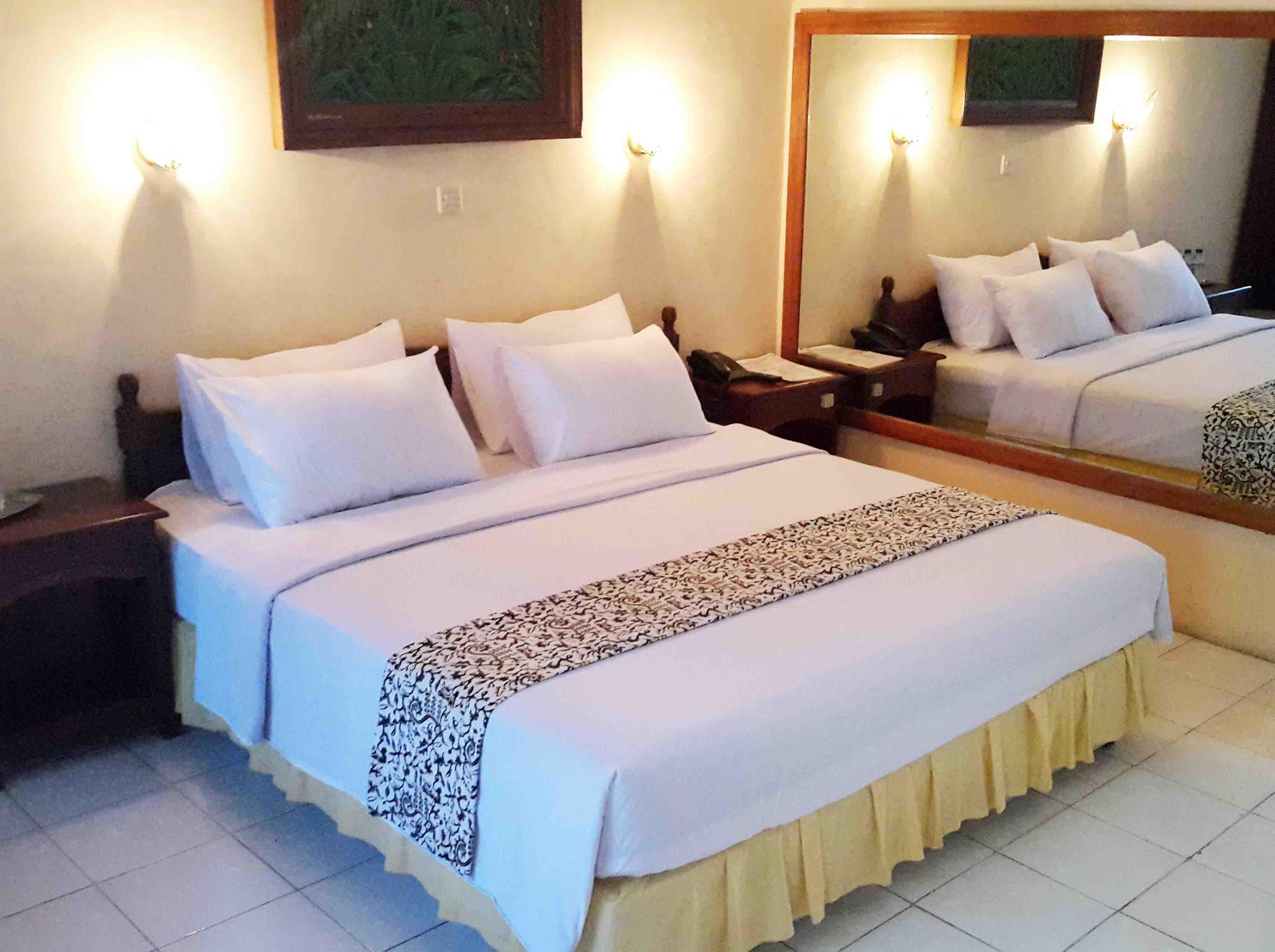 Manyar Garden Hotel Banyuwangi  Exterior foto