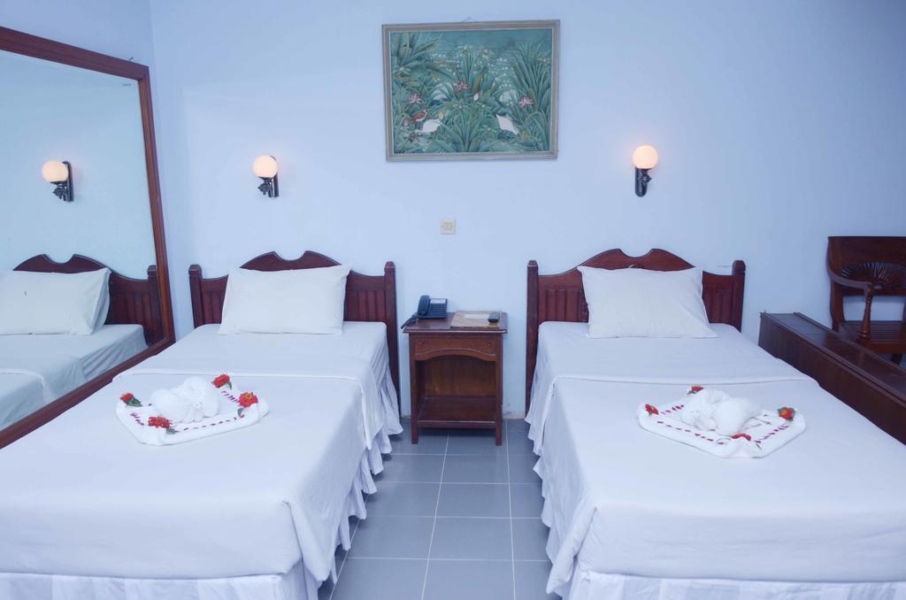 Manyar Garden Hotel Banyuwangi  Exterior foto