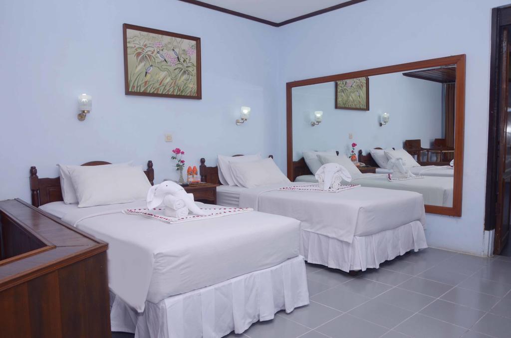 Manyar Garden Hotel Banyuwangi  Exterior foto
