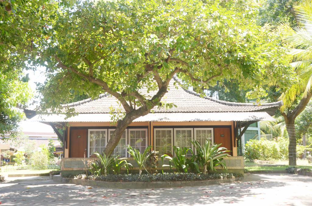 Manyar Garden Hotel Banyuwangi  Exterior foto